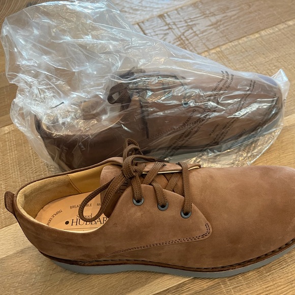 NEW Hubbard free suede shoes for men - Picture 2 of 9